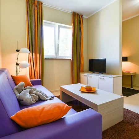 Cecilia Apartments ルン エクステリア 写真