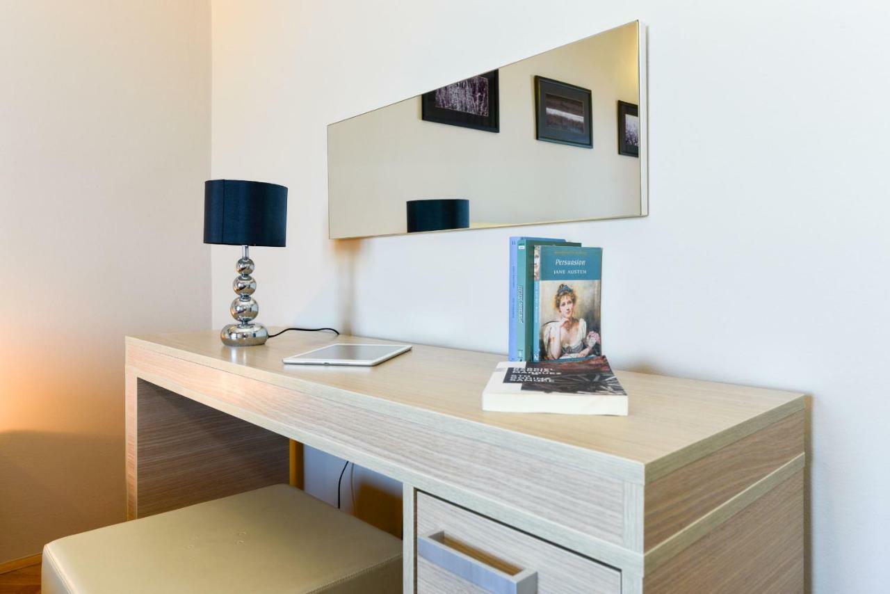 Cecilia Apartments ルン エクステリア 写真